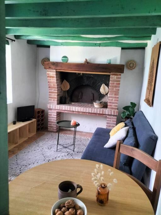 Charmante Maisonnette En Pierre Ecardenville-sur-Eure Luaran gambar